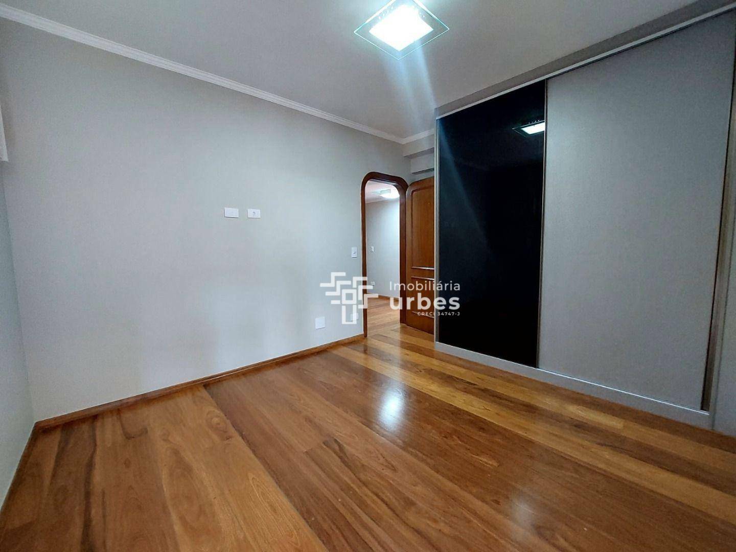 Apartamento para alugar com 4 quartos, 150m² - Foto 27