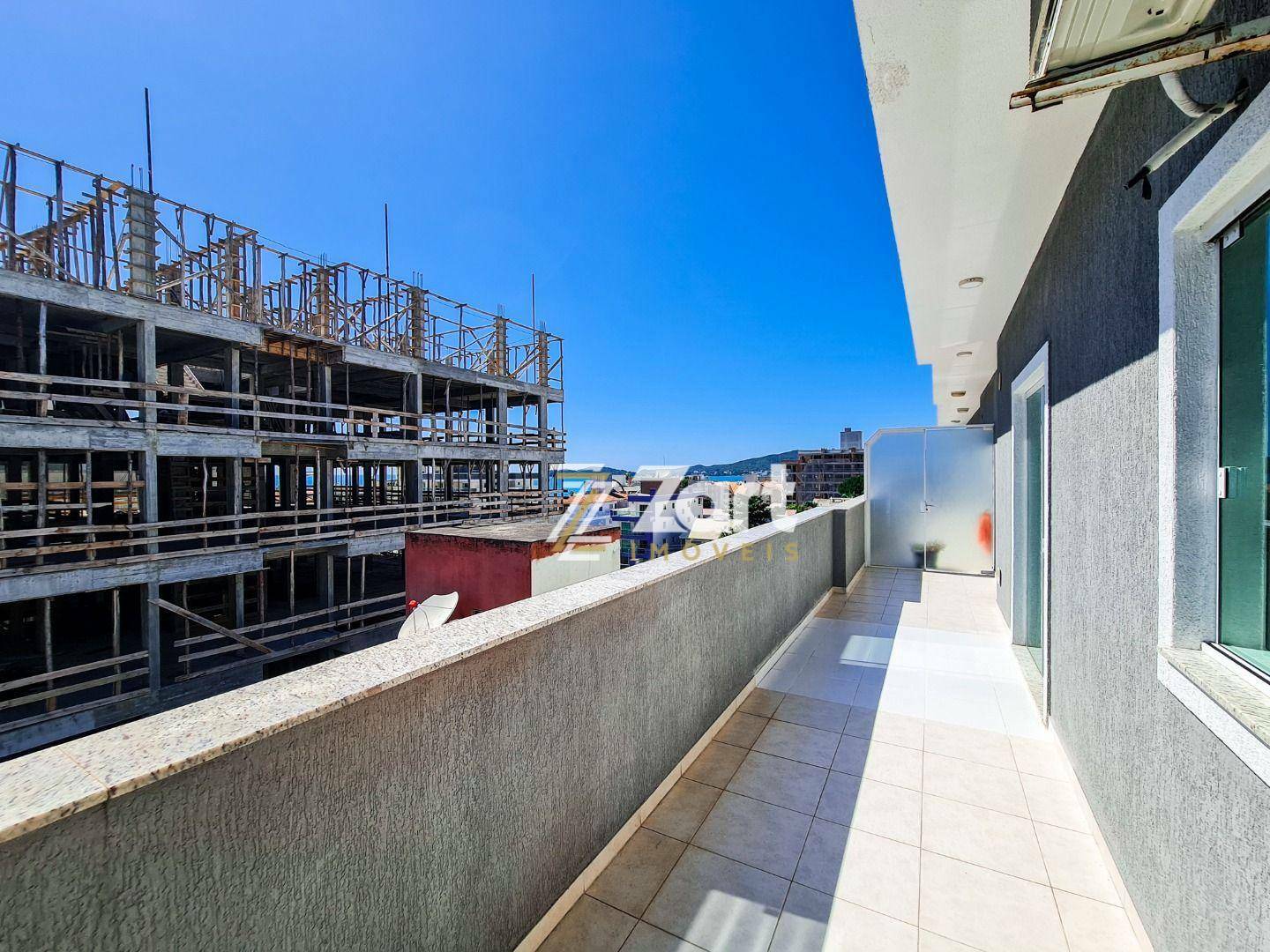 Cobertura à venda com 3 quartos, 150m² - Foto 4