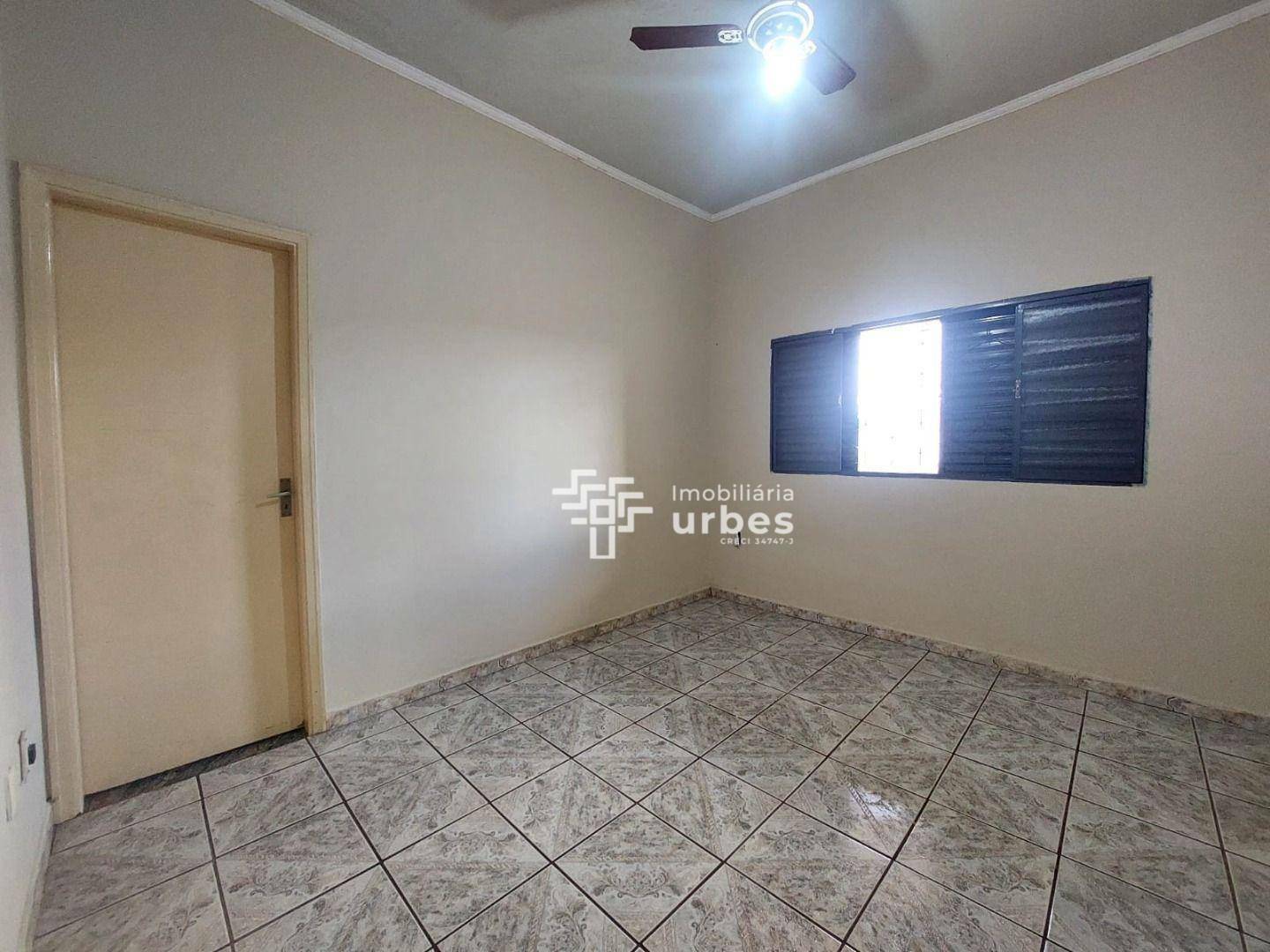 Casa para alugar com 2 quartos, 80m² - Foto 9