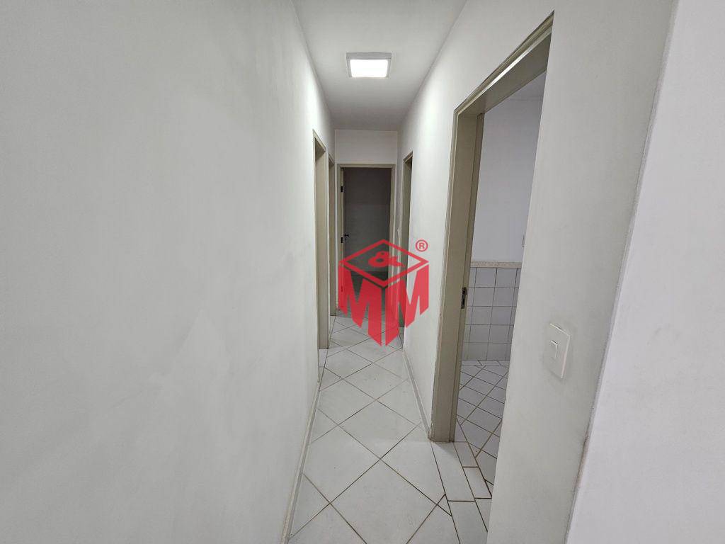 Apartamento para alugar com 3 quartos, 75m² - Foto 5