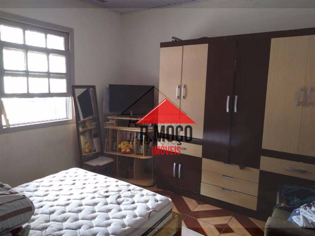 Casa à venda com 3 quartos, 300m² - Foto 15