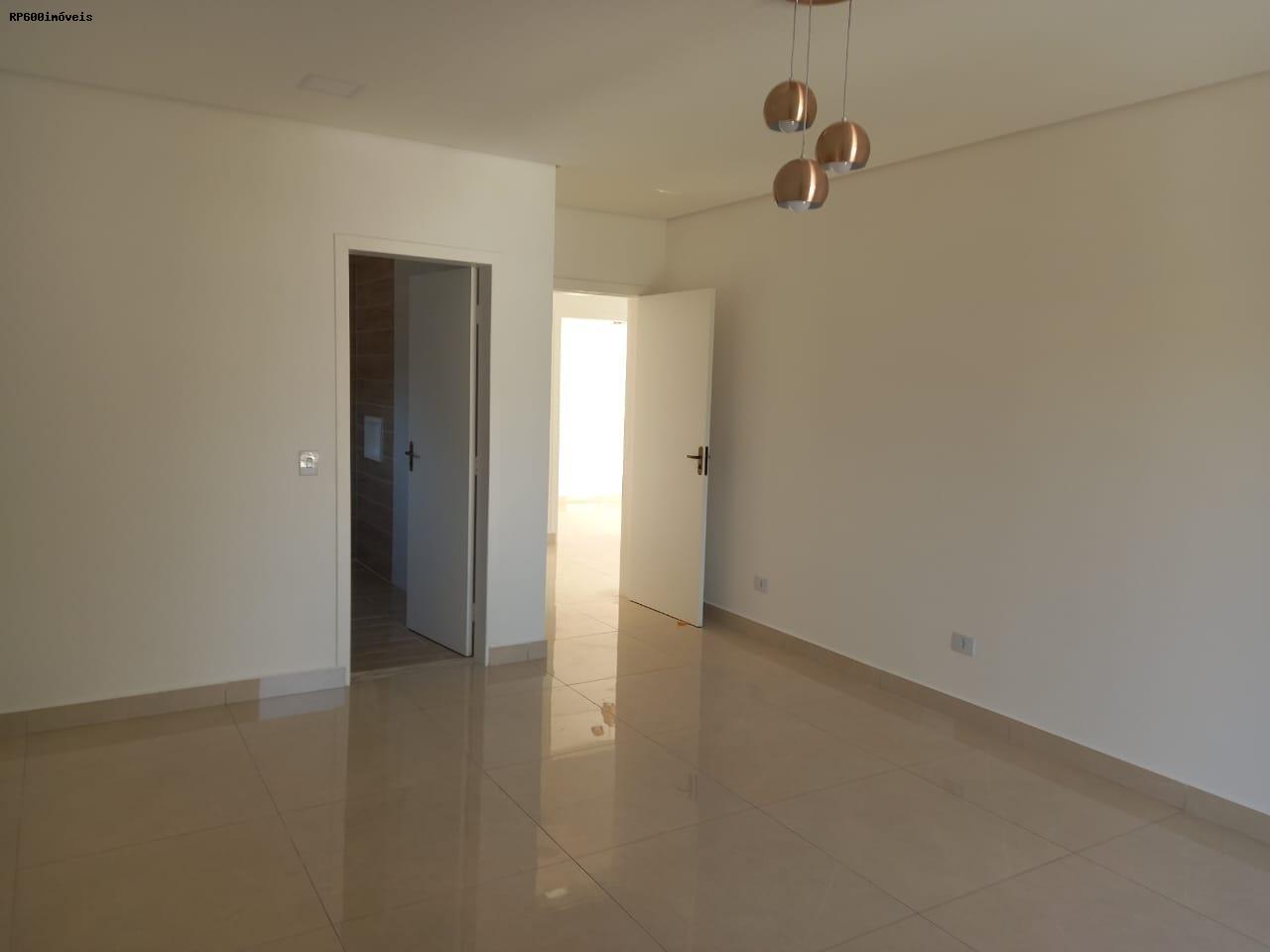 Casa à venda com 3 quartos, 300m² - Foto 13