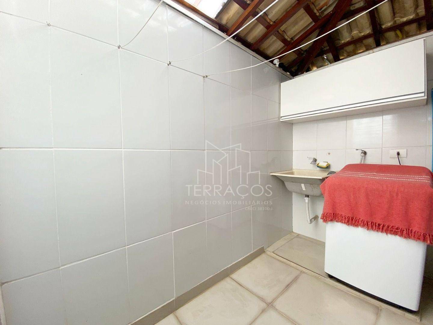 Casa à venda com 3 quartos, 75m² - Foto 28