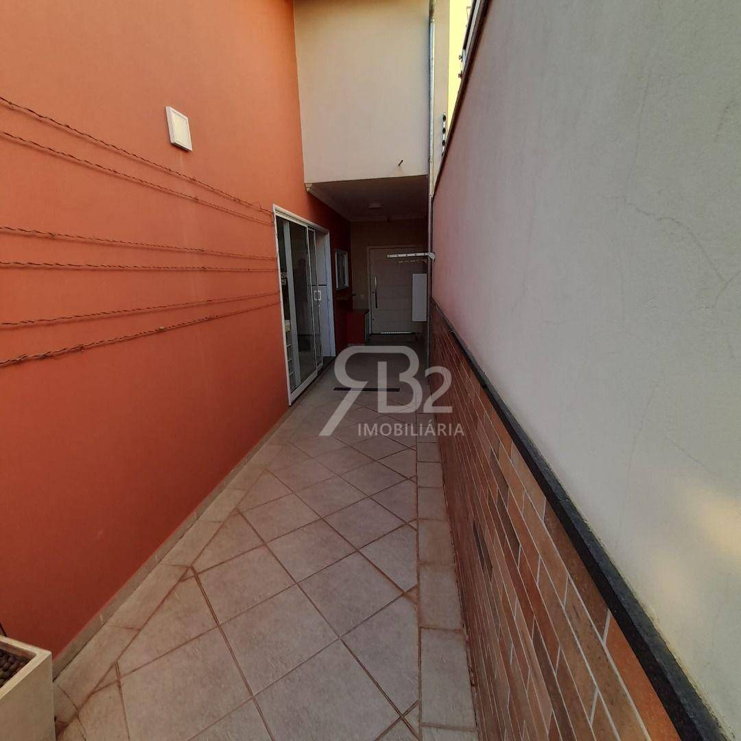 Casa à venda com 3 quartos, 186m² - Foto 4