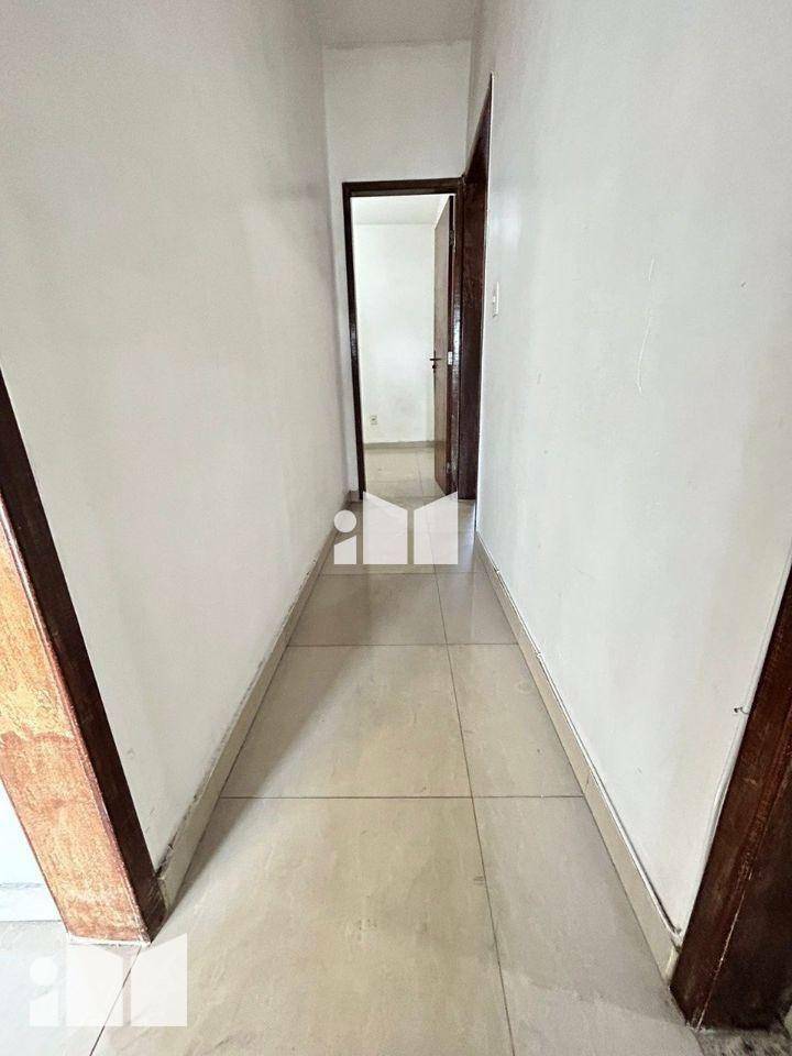 Apartamento à venda com 3 quartos, 140m² - Foto 11