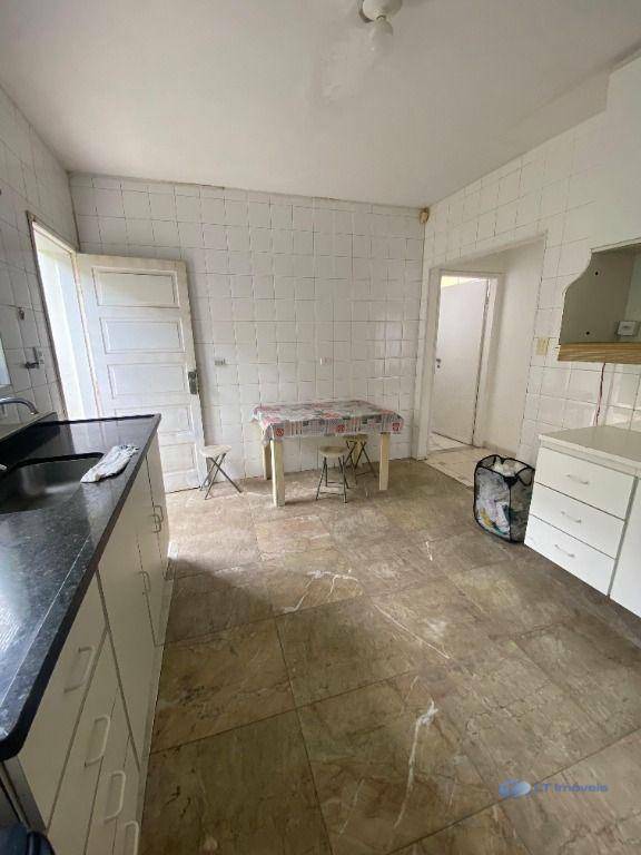 Casa à venda e aluguel com 3 quartos, 180m² - Foto 3