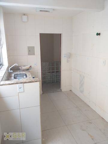 Apartamento à venda com 2 quartos, 55m² - Foto 3