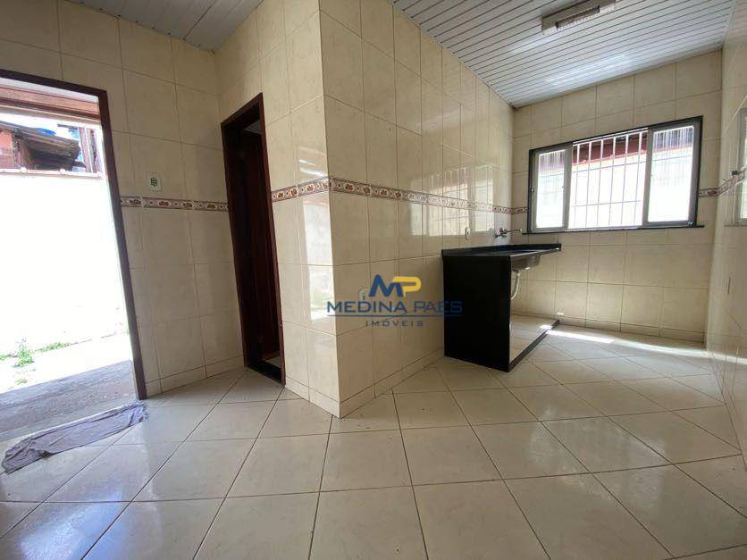 Casa à venda com 2 quartos, 64m² - Foto 8