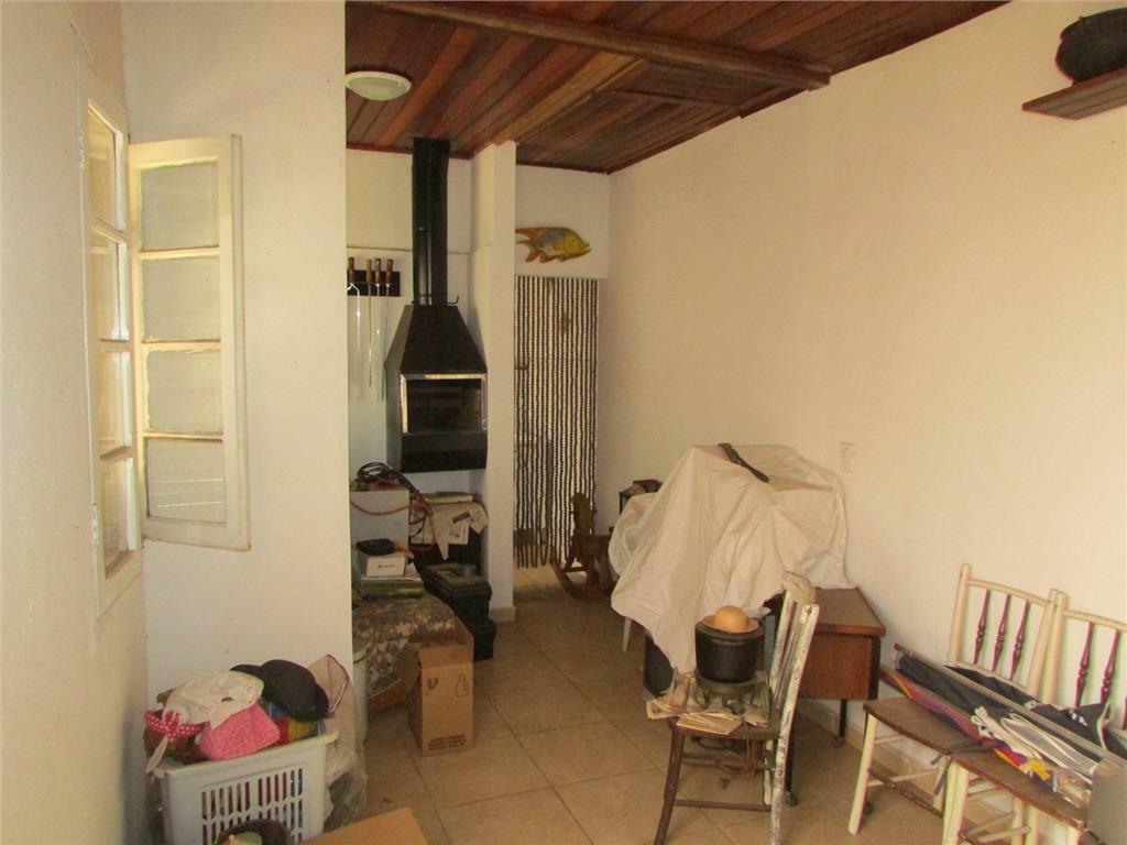 Casa à venda com 3 quartos, 236m² - Foto 17