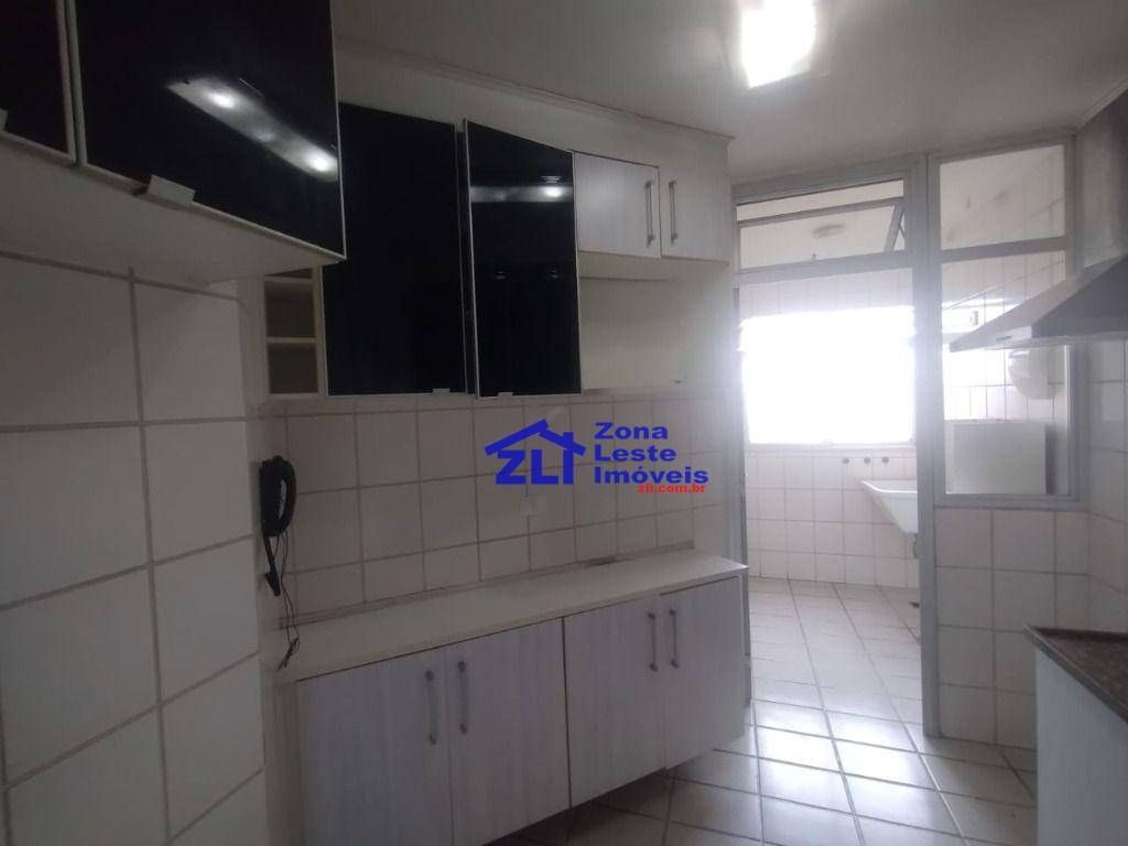 Apartamento para alugar com 3 quartos, 70m² - Foto 29