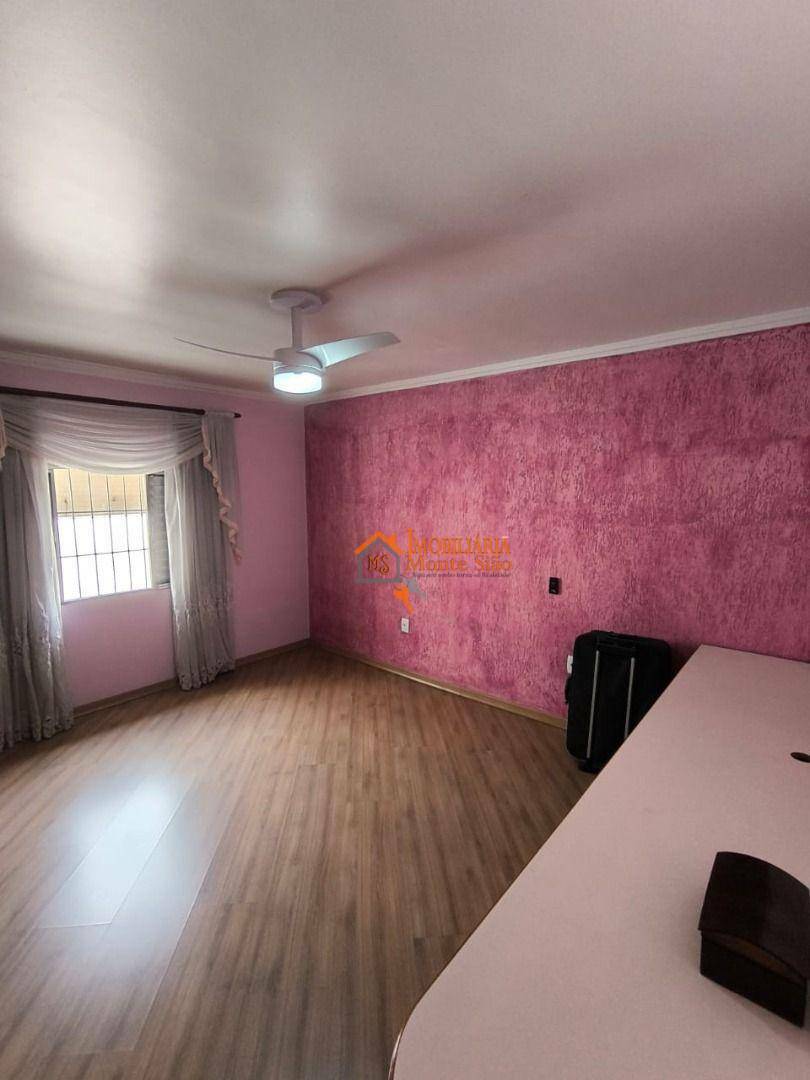 Sobrado à venda e aluguel com 3 quartos, 200m² - Foto 18