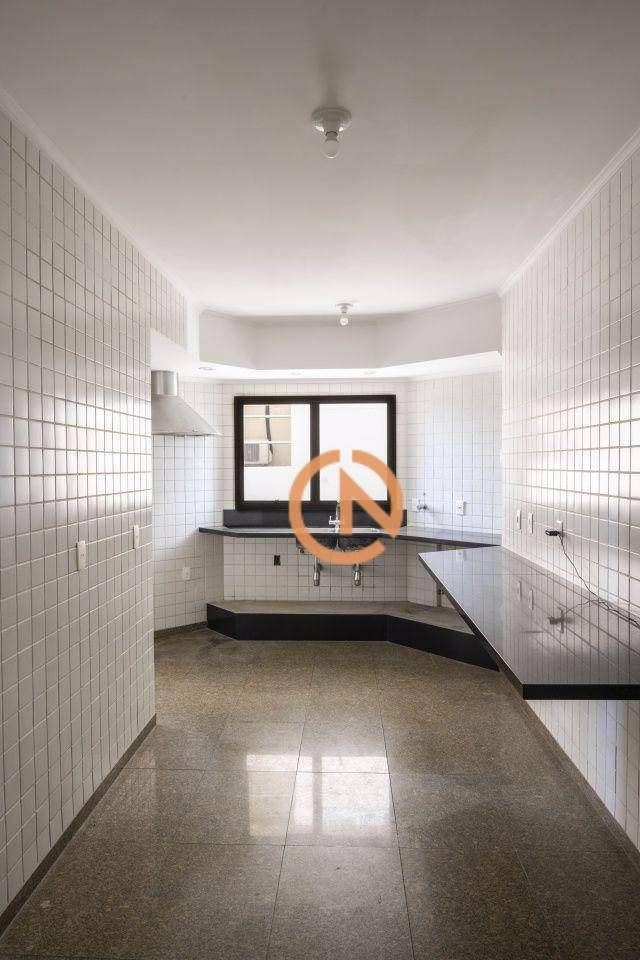 Apartamento à venda com 3 quartos, 250m² - Foto 18