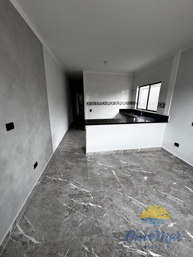 Casa à venda com 2 quartos, 56m² - Foto 14