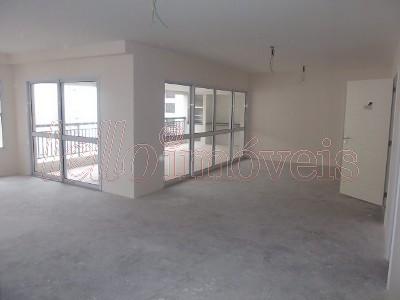 Apartamento à venda com 3 quartos, 225m² - Foto 1