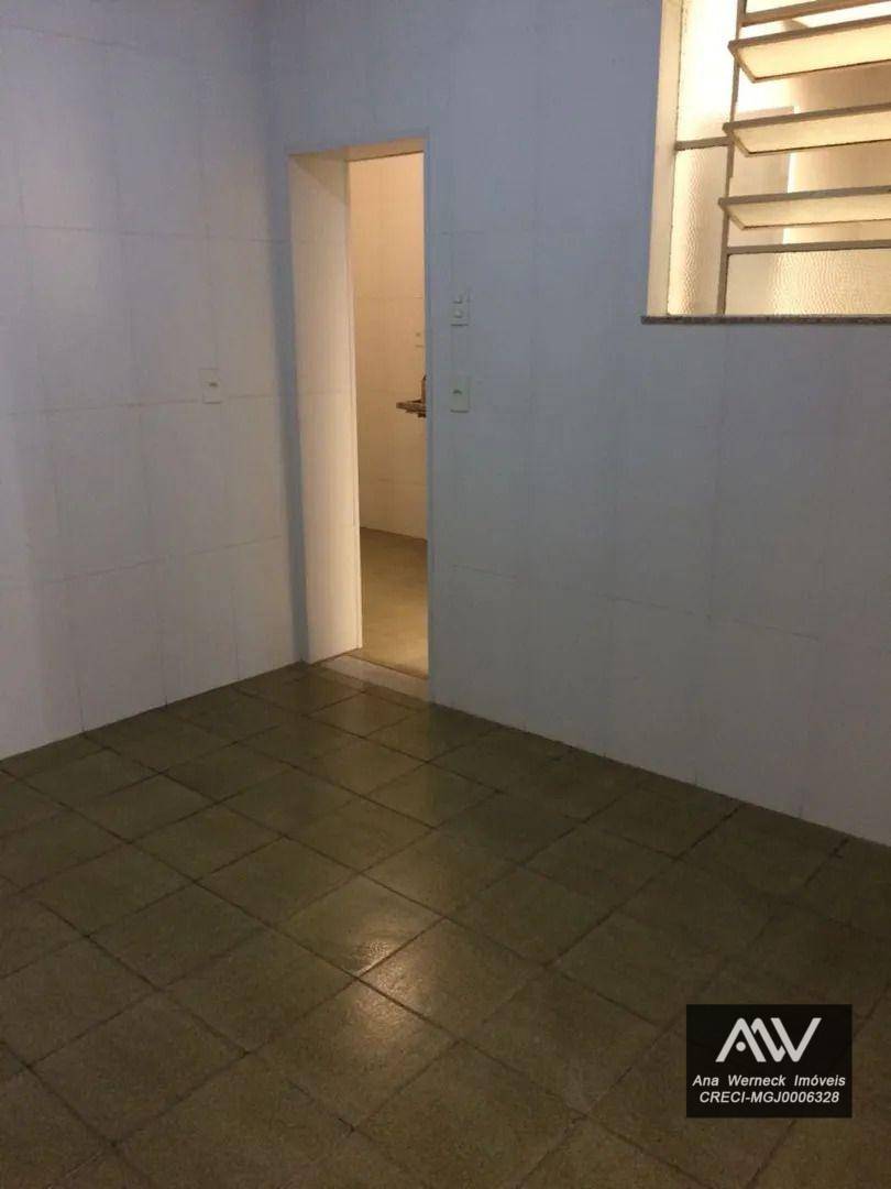 Apartamento à venda com 3 quartos, 70m² - Foto 4