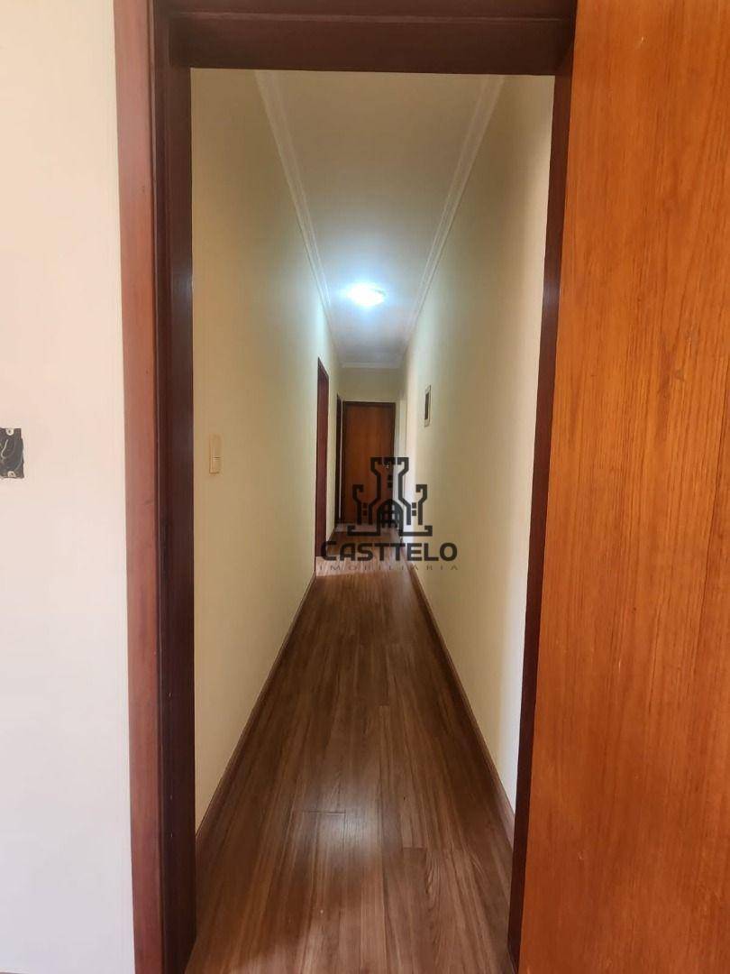 Casa à venda com 3 quartos, 217m² - Foto 25