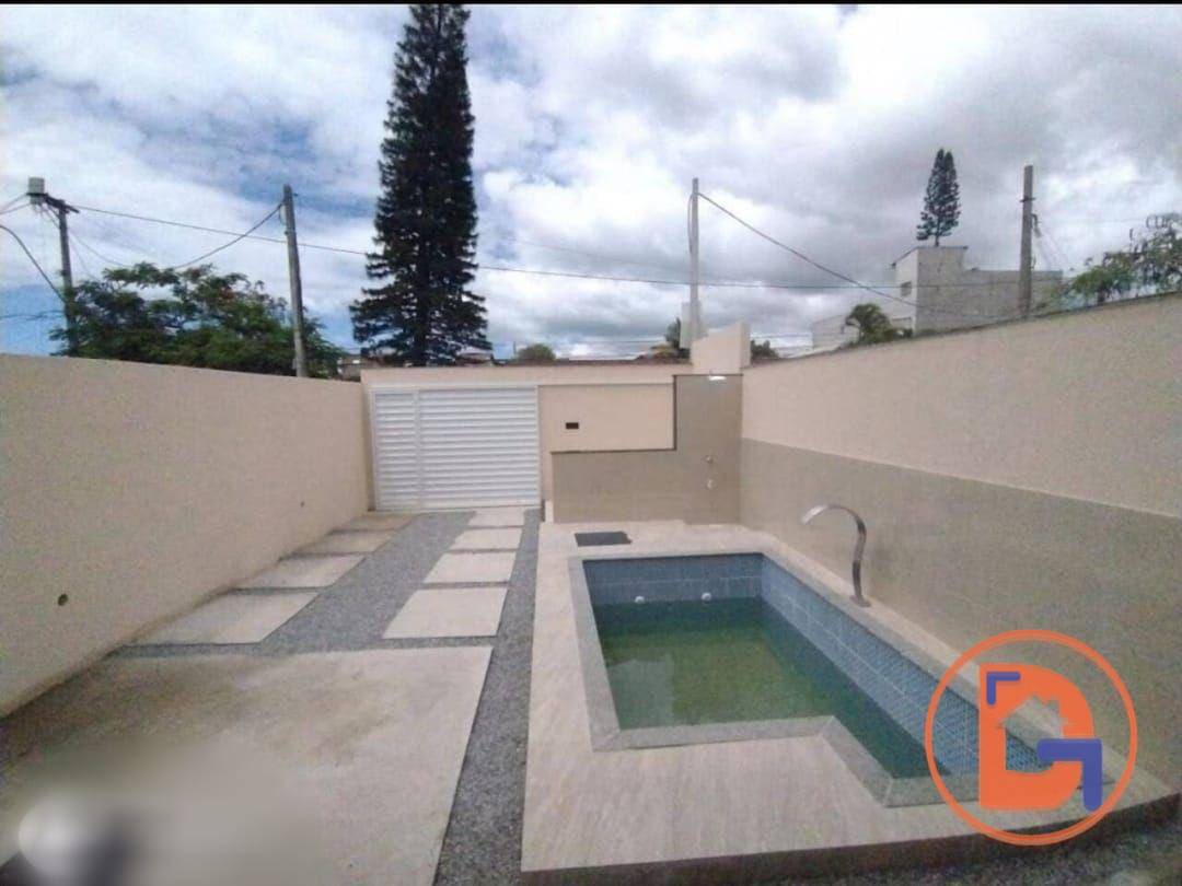 Casa à venda com 4 quartos, 180m² - Foto 3