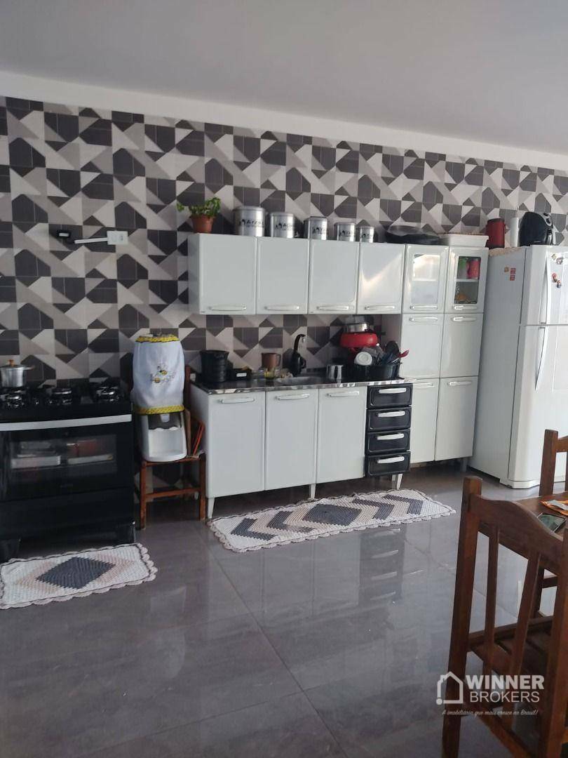 Casa à venda com 3 quartos, 220m² - Foto 15