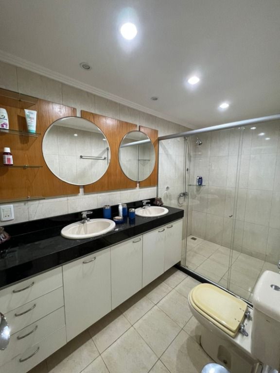 Apartamento à venda com 4 quartos, 220m² - Foto 17