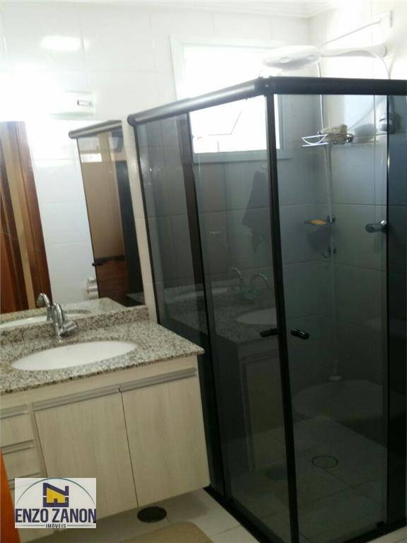 Apartamento à venda com 3 quartos, 96m² - Foto 2