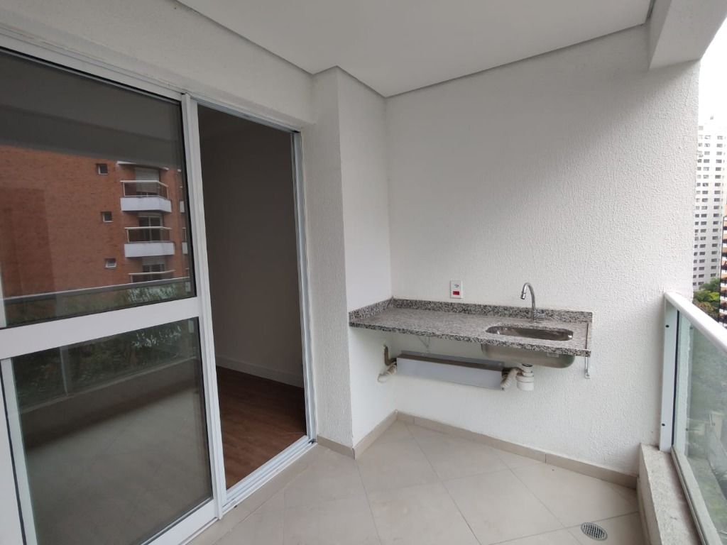 Apartamento para alugar com 2 quartos, 64m² - Foto 17