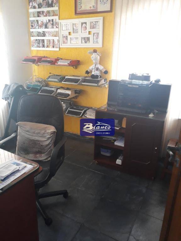 Sobrado à venda com 3 quartos, 350m² - Foto 13