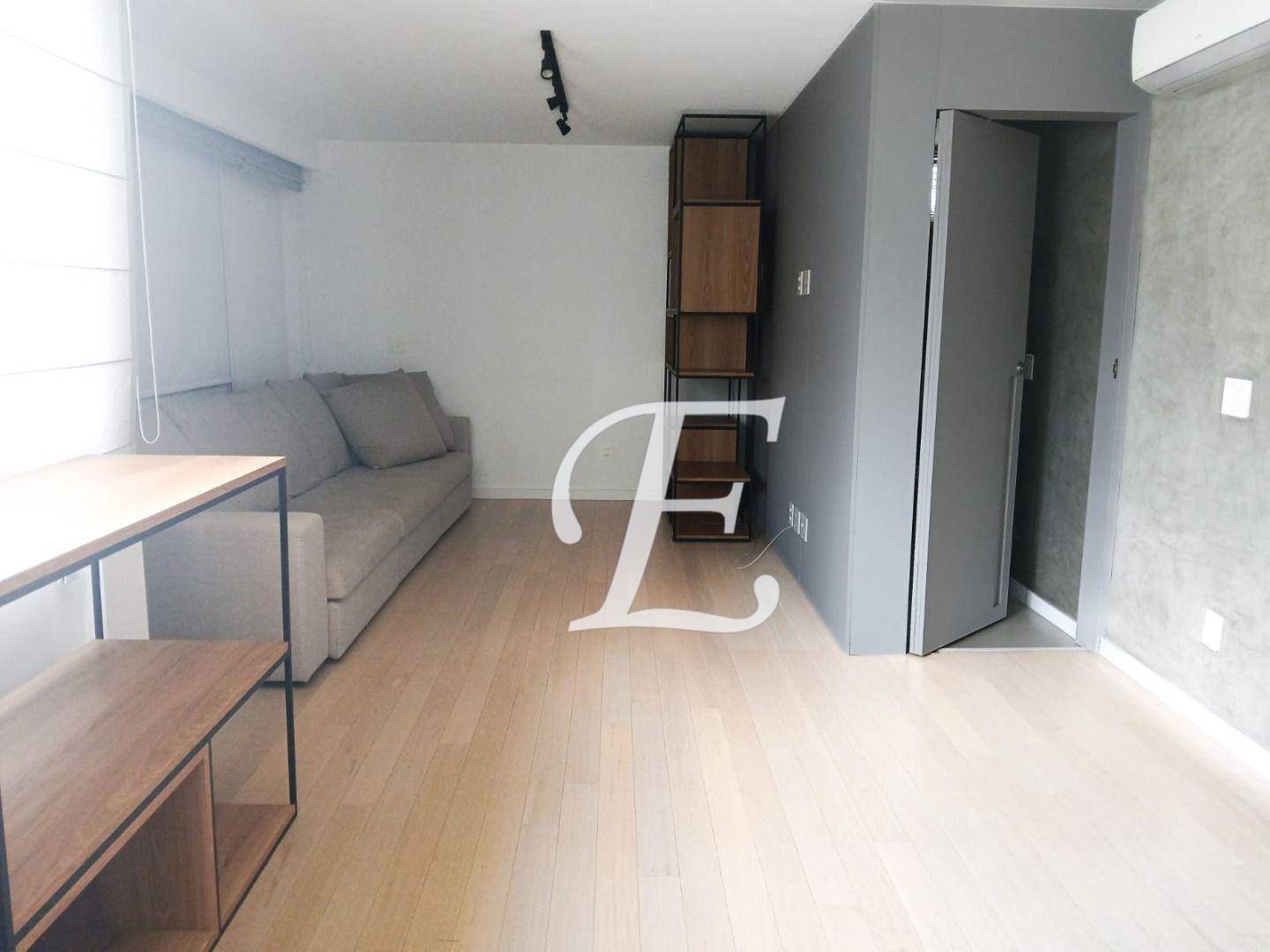 Apartamento à venda com 3 quartos, 141m² - Foto 3