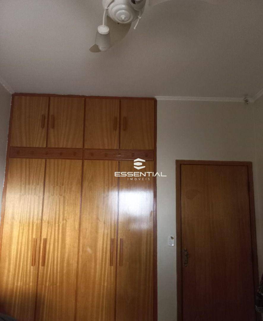 Casa à venda com 3 quartos, 234m² - Foto 8