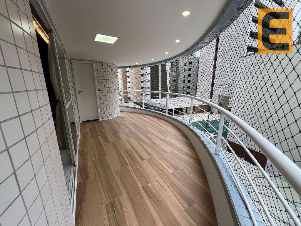 Apartamento à venda com 4 quartos, 220m² - Foto 6