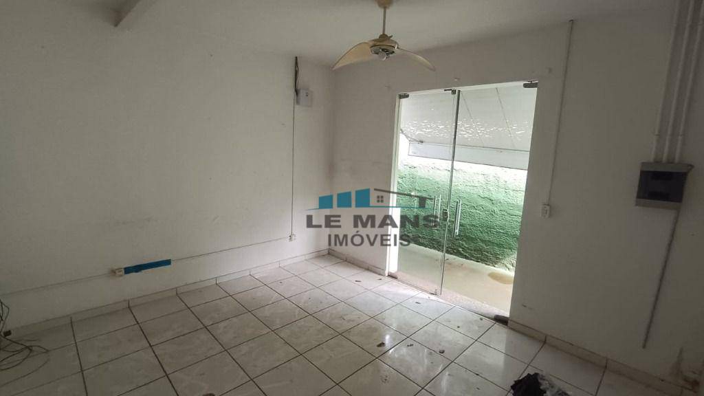 Casa para alugar com 2 quartos, 132m² - Foto 3