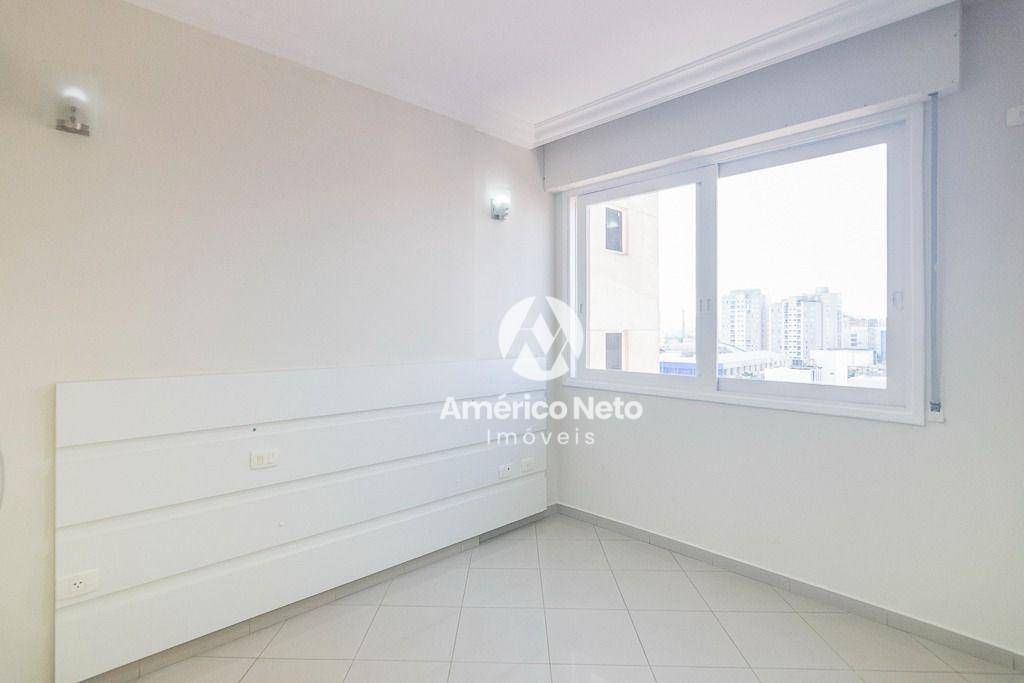 Apartamento para alugar com 4 quartos, 140m² - Foto 42