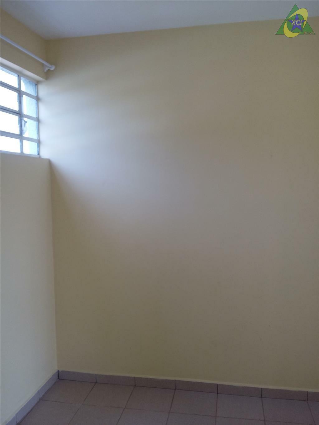 Apartamento à venda com 2 quartos, 80m² - Foto 2