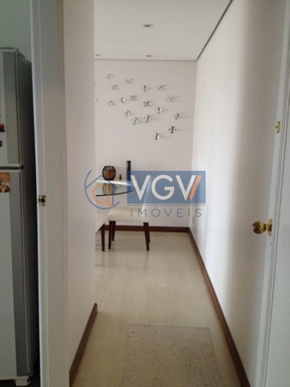 Apartamento à venda com 2 quartos, 55m² - Foto 3