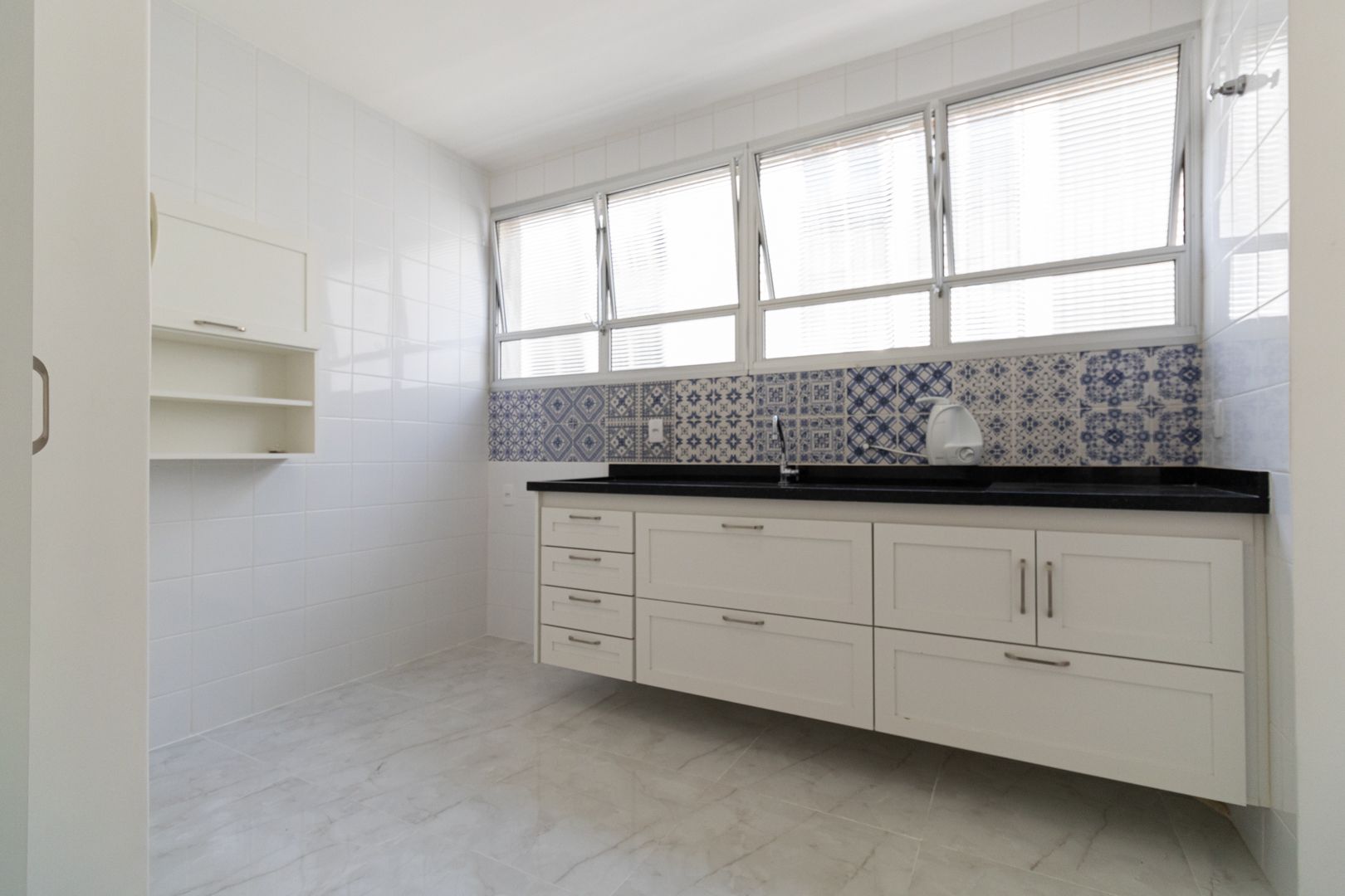 Apartamento à venda com 2 quartos, 86m² - Foto 13