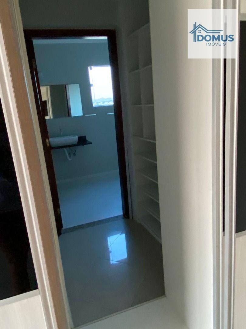 Apartamento para alugar com 3 quartos, 100m² - Foto 12