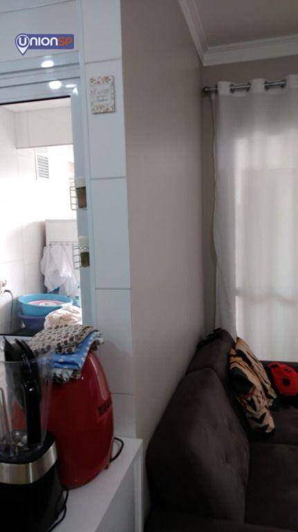 Apartamento à venda com 2 quartos, 60m² - Foto 2