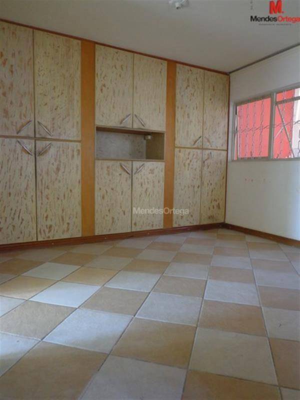 Casa à venda com 3 quartos, 250m² - Foto 3