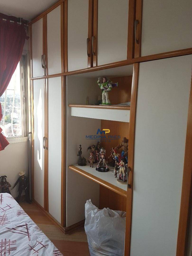 Apartamento à venda com 3 quartos, 200m² - Foto 15