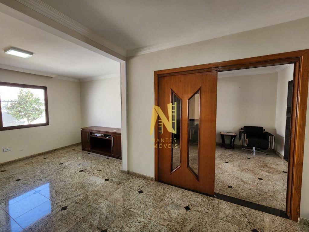 Casa à venda com 3 quartos, 320m² - Foto 22