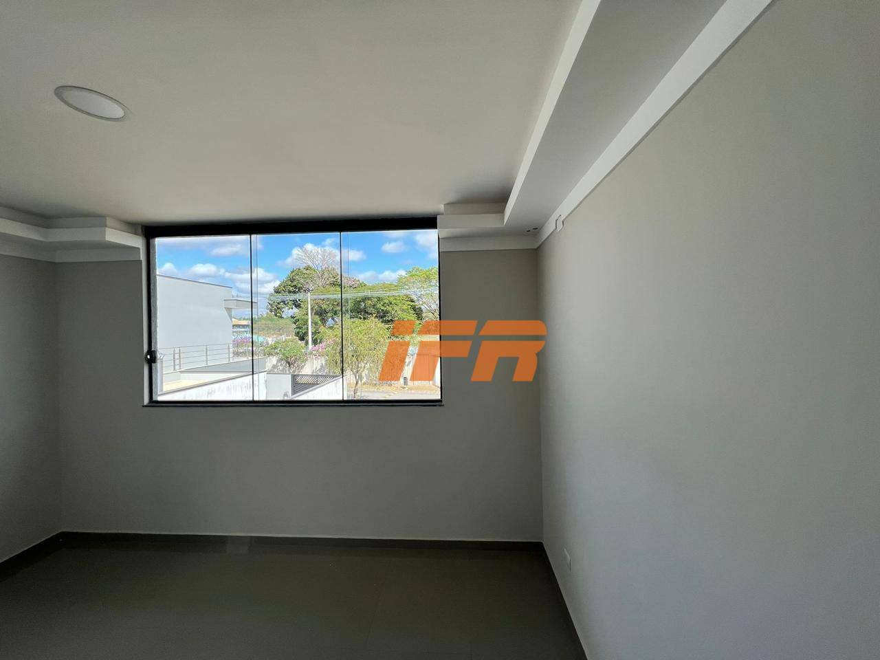 Sobrado à venda e aluguel com 4 quartos, 310m² - Foto 28