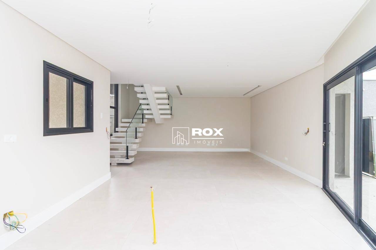 Casa de Condomínio à venda com 4 quartos, 180m² - Foto 4