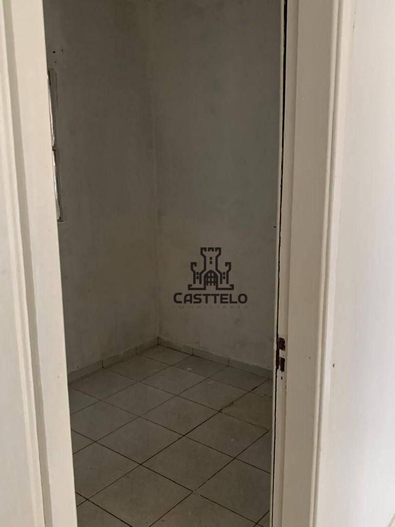 Casa à venda com 5 quartos, 192m² - Foto 19