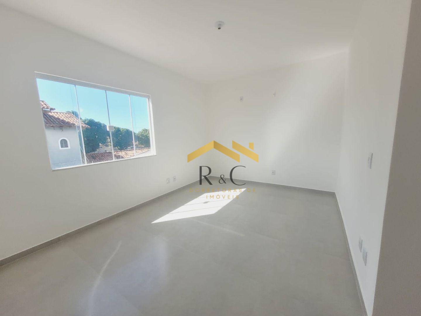 Casa à venda com 3 quartos, 116m² - Foto 14