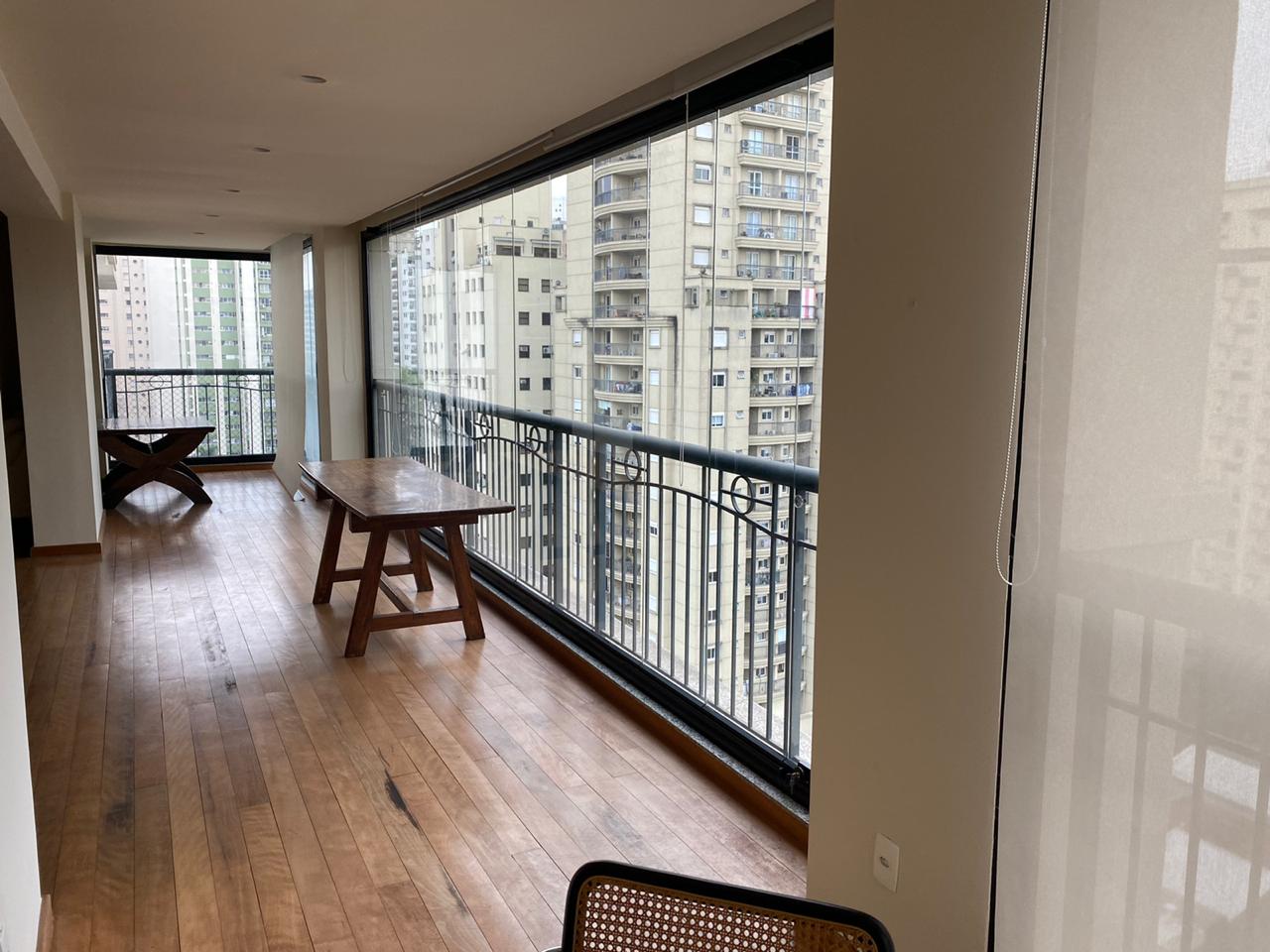 Apartamento à venda com 4 quartos, 311m² - Foto 4