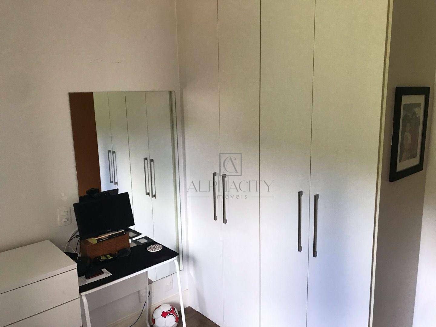 Apartamento para alugar com 3 quartos, 142m² - Foto 14