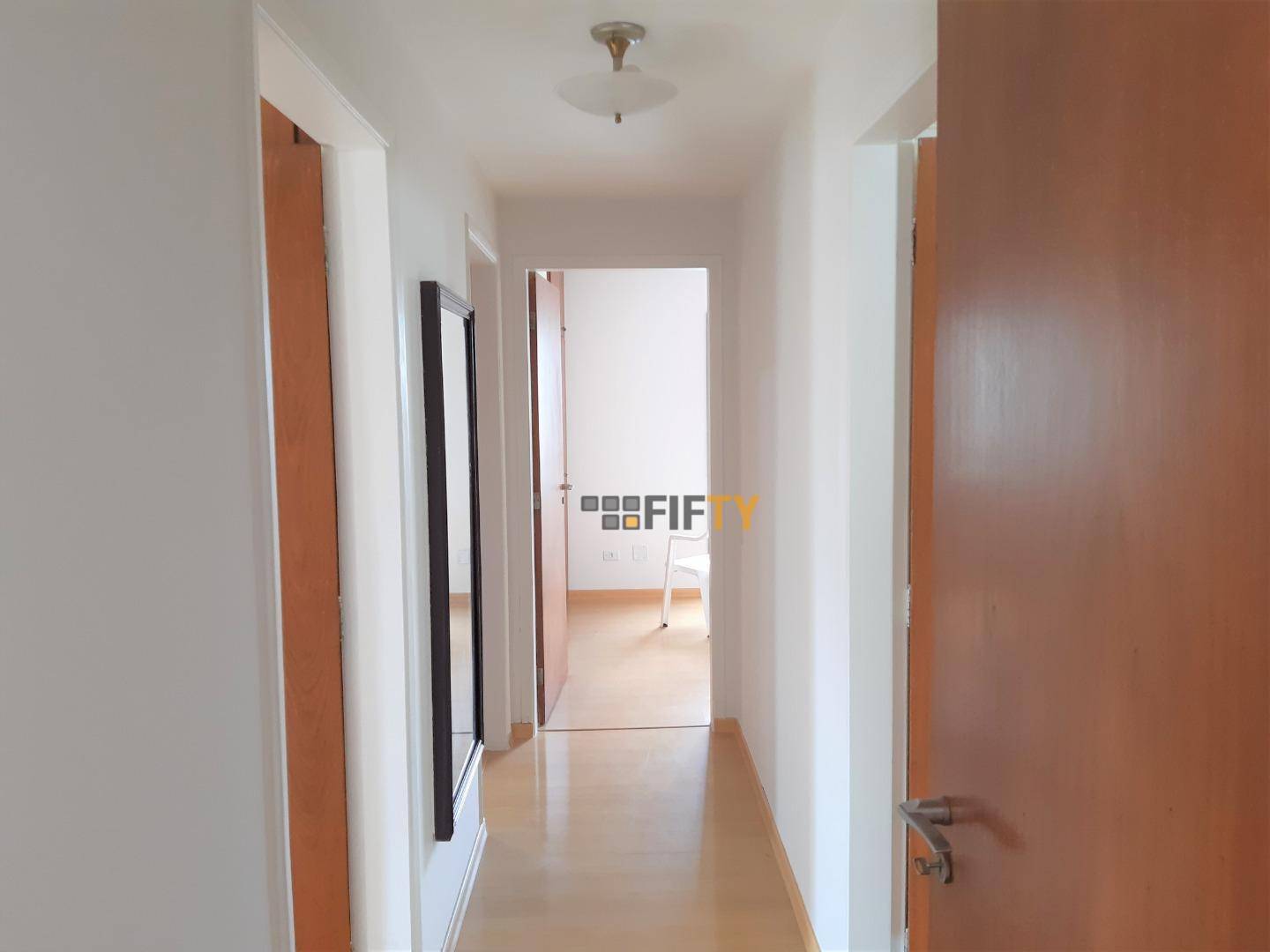 Apartamento para alugar com 3 quartos, 110m² - Foto 4