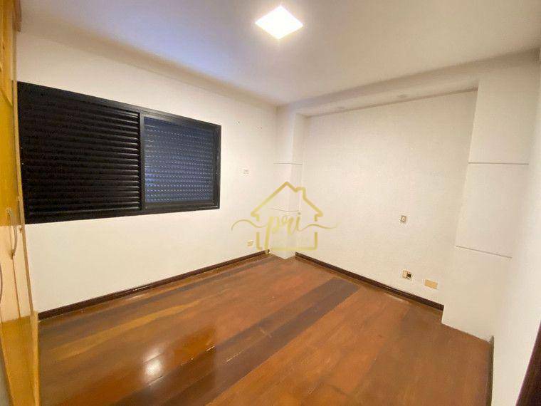 Apartamento à venda com 4 quartos, 240m² - Foto 15