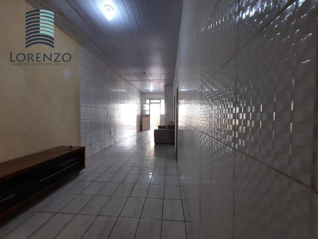 Casa à venda e aluguel com 4 quartos, 250m² - Foto 3