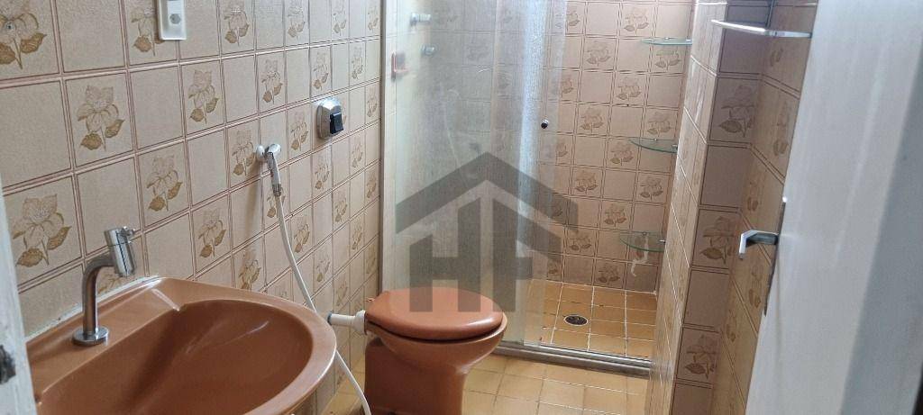 Apartamento para alugar com 3 quartos, 120m² - Foto 14