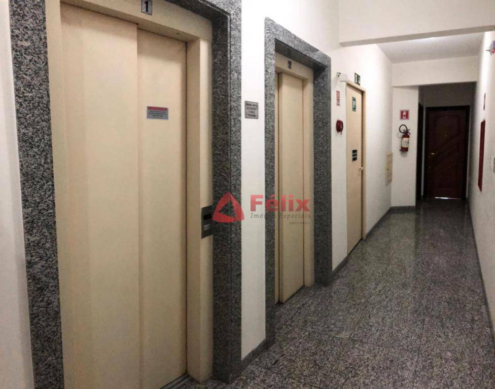 Apartamento à venda com 3 quartos, 140m² - Foto 21